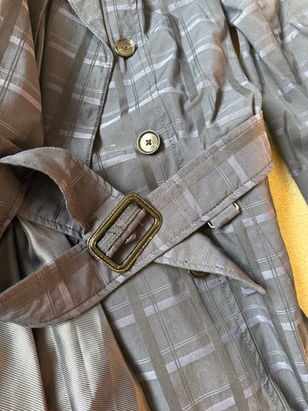 Banana Republic Double-Breasted navy Plaid Trench Coat . Beautifully detailed. - Picture 4 of 8